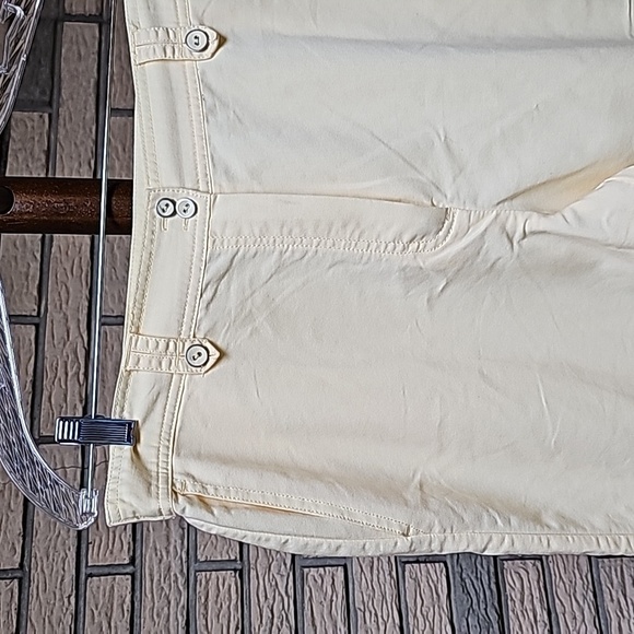 Alfred Dunner Capris Sz 14 Pretty Yellow - Picture 2 of 11